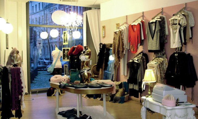 Feen Noir Boutique